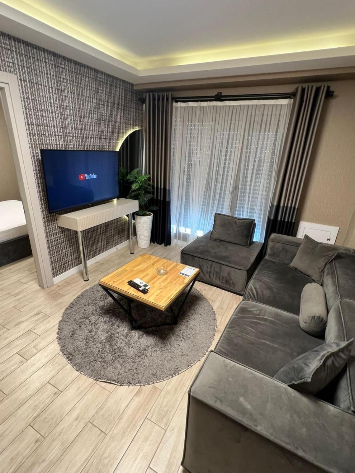 Safran Suit Otel Buca Exterior foto